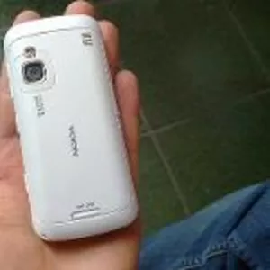 Продаю Nokia C6-00 в идиальном состоянии - 2000 лей